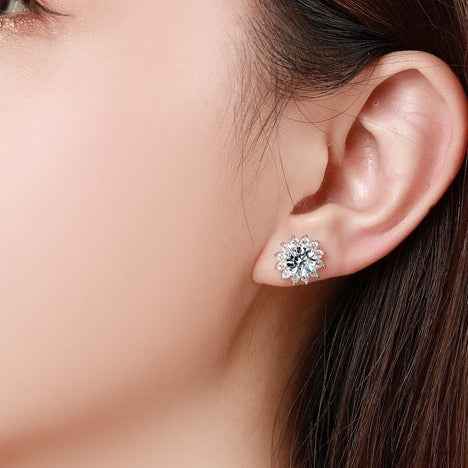 🌻 SunFlower - Moissanite Silver Stud Earrings