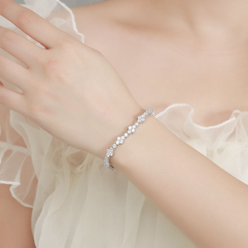 Simple And Light Luxury Temperament 3mm Moissanite Cross Bracelet Women's Sterling Silver