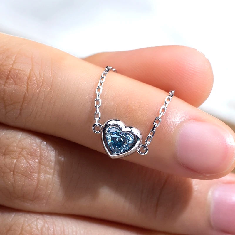 IGI Certified 1.01ct Diamond Heart Cut Fancy Blue VVS1 18k Gold Bracelet